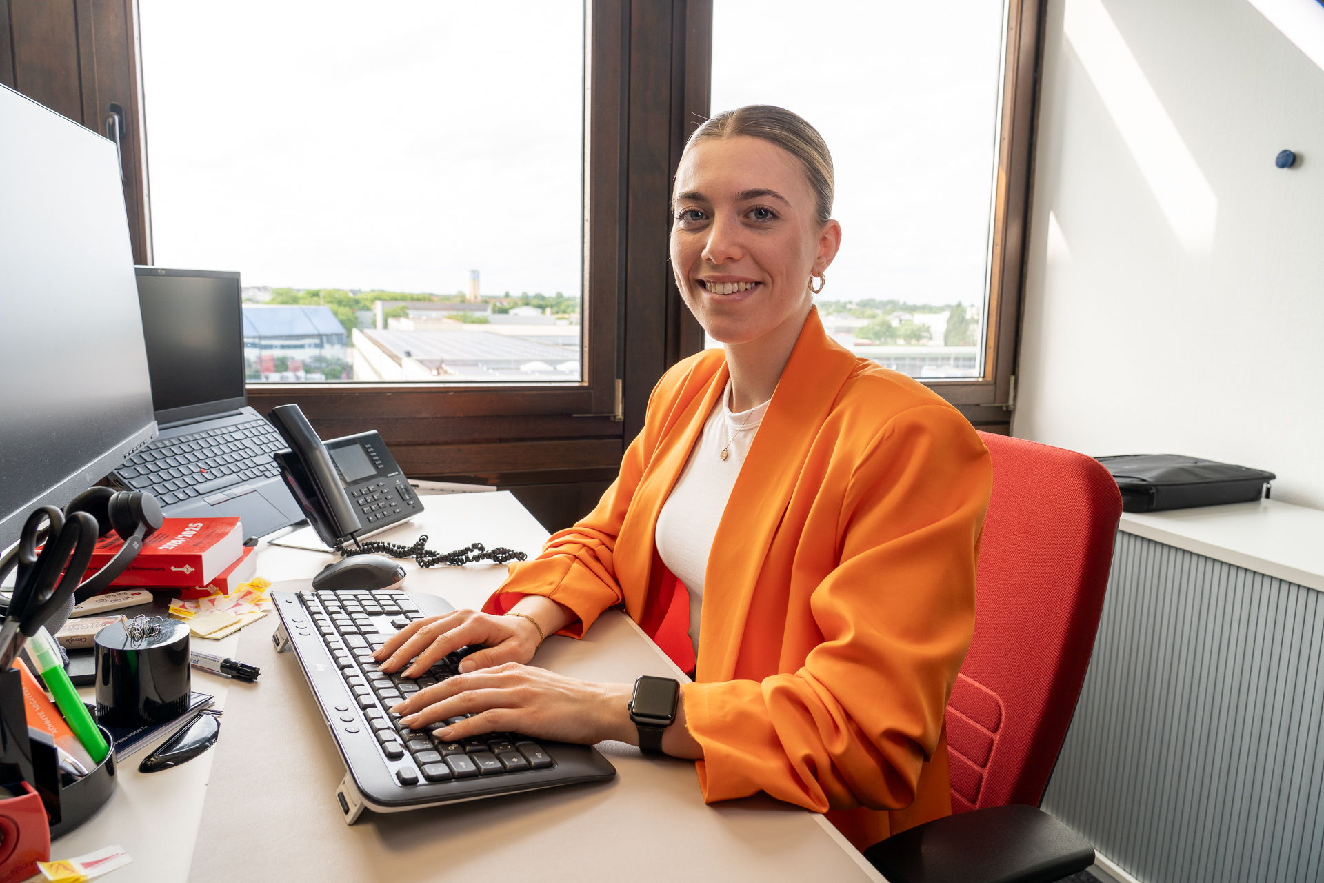 Ihre Ansprechpartnerin für das Studentenwohnheim Landau